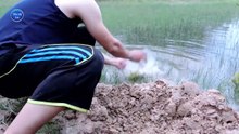 Bẫy lươn như thế này thì sẽ không còn con lươn nào chạy thoát