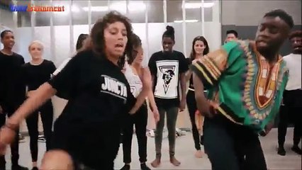 [WARNING]- This DANCE VIDEO is Too ADDICTIVE! - Reis Fernando (P-Square - BANK ALERT)