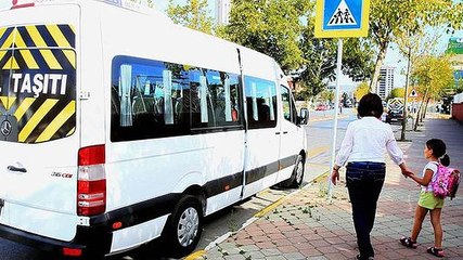 Pierre Loti İlköğretim Okulu Servisinde Çocuk Unutup Ailesine Haber Vermediler