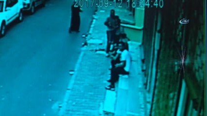 Bağcılar'da Silahlı Saldırı Kamerada