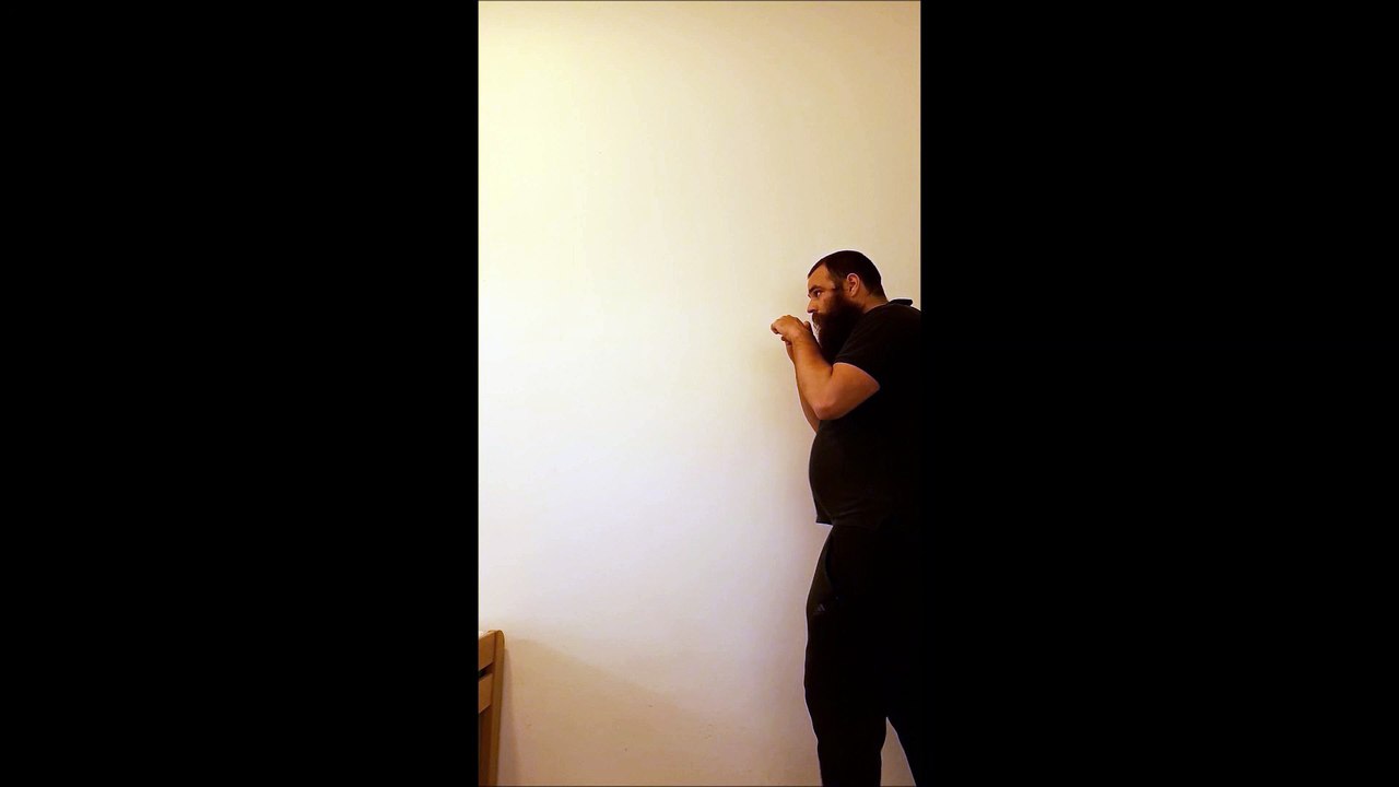 Jeffrey Koelewijn boxing training 73 Training for hard and fast left straights