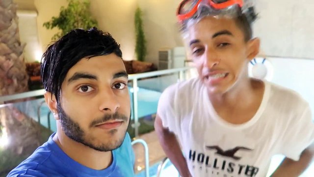 تحدي 24 ساعة بالمسبح !! ( غرقت تحت المويه شوفوا وش صار !!! )