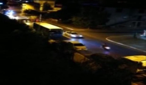 Driftçiler yüzünden uyuyamayan mahalleli cep telefonuyla magandaları kaydetti