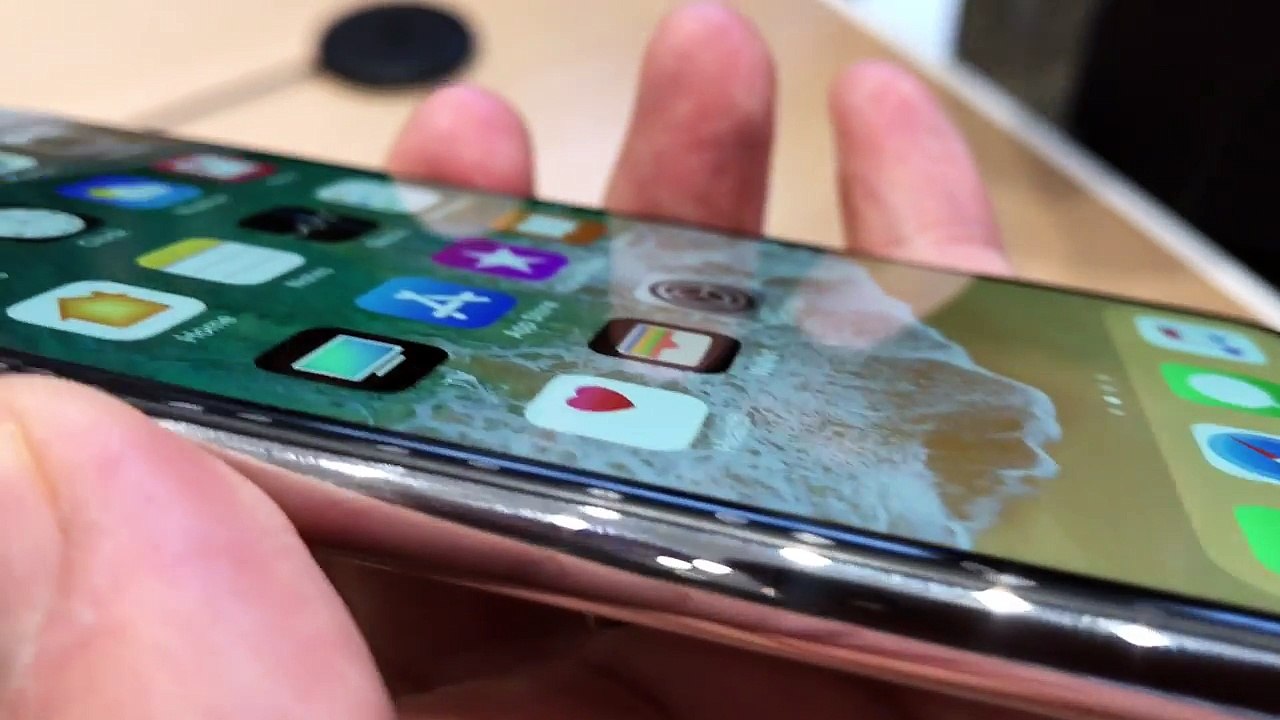iPhone X- an early first look
