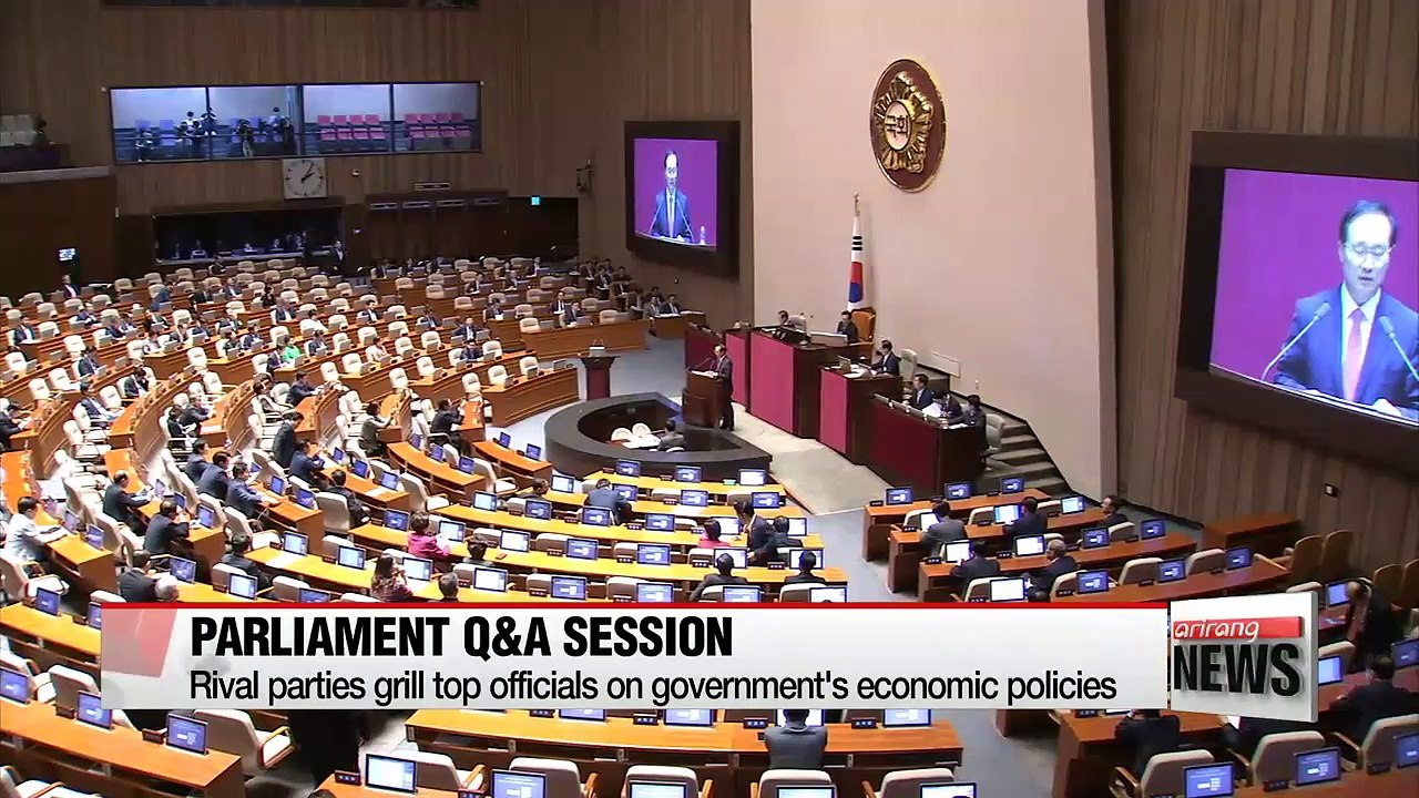 Rival parties grill top officials on government's economic policies