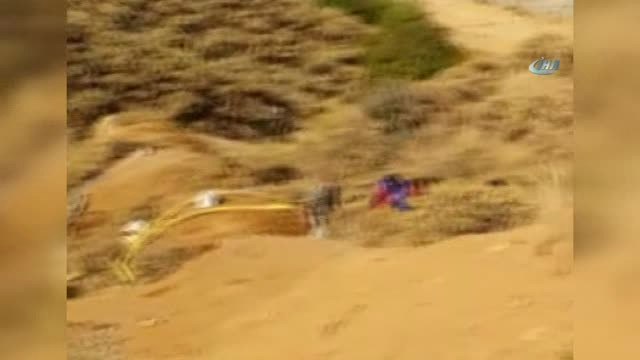 Su Tankeri Uçuruma Yuvarlandı, Toprağa Gömülen Sürücünün Cansız Bedenini Afad Ekipleri Çıkardı