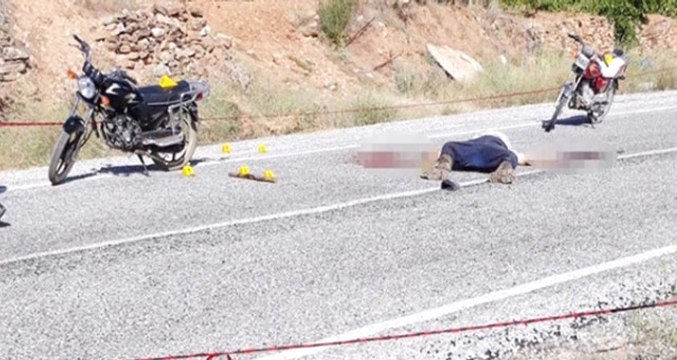 Tarlaya Giden Baba ve Oğluna Av Tüfeğiyle Saldırı: 1 Ölü, 1 Yaralı