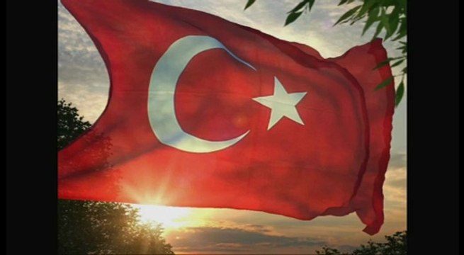Türk oğlu Türk'üm ne mutlu bana