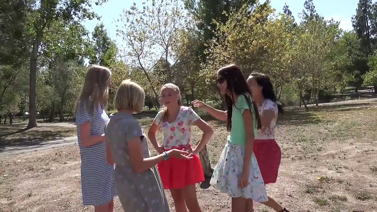 SevenSuperGirls Save the World!