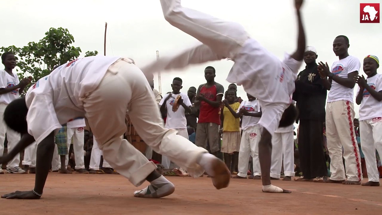 De la RDC à la Centrafrique, l'art de la capoeira pour pacifier les esprits