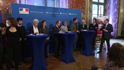 Signature de la charte nationale de l'accès au droit