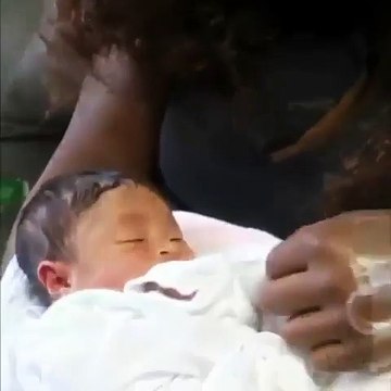 Serena Williams nous présente sa fille Alexis Olympia