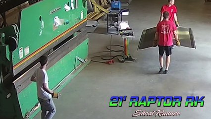 Time-Lapse of Speed Boat Being Built