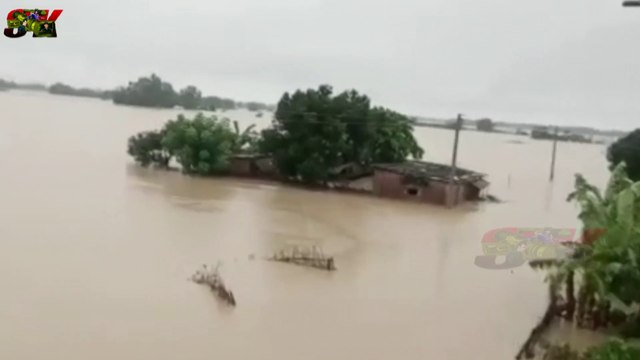 दर्दनाक आवाज़ ज़रूर सुने - बिहार में बाढ -एक खूबसूरत आवाज़ सुनने को मिलेगा