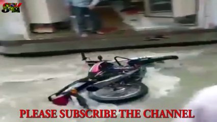 बिहार में  दर्दनाक बाढ लोगो की तबाही - देखकर रूह कैंप उठेगी