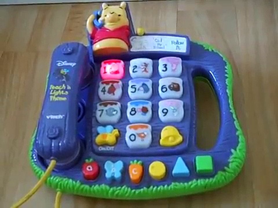 Disney vtech Winny The Pooh Teach n Lights Phone Works Well