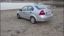 Çalıntı Otomobil Göl Kenarında Bulundu