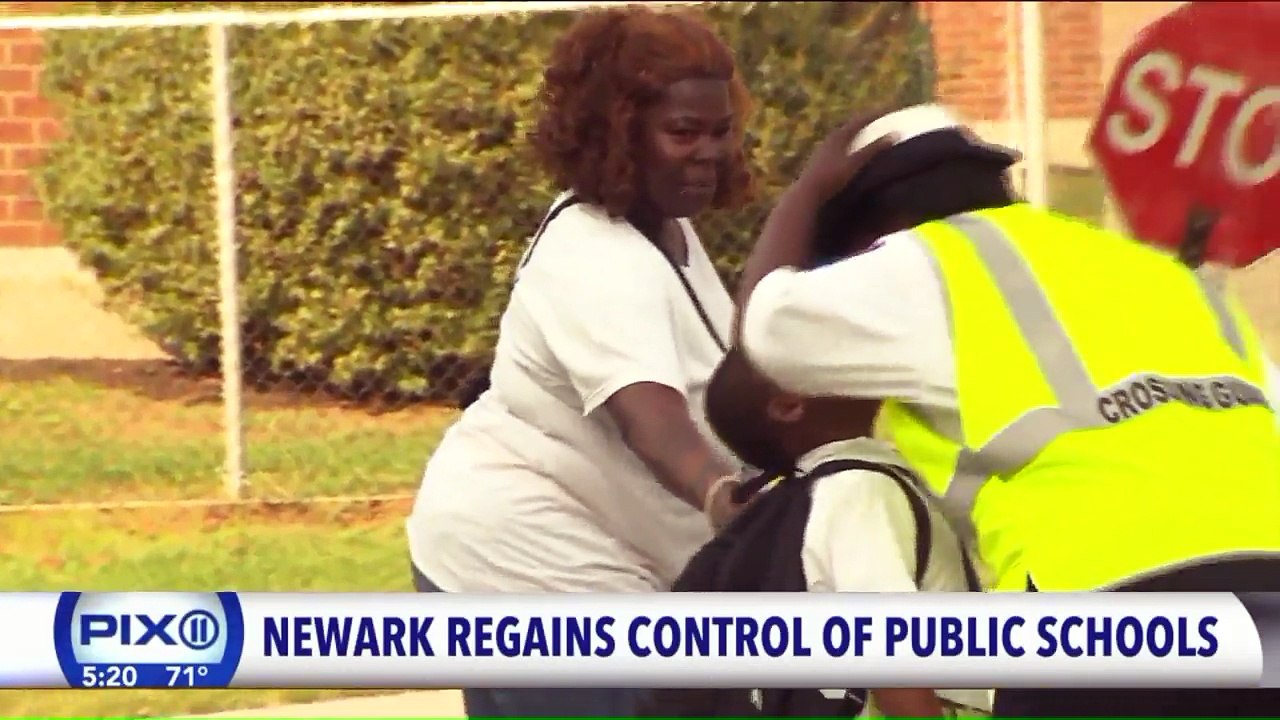 New Jersey Gives Control of Newark Schools Back to City After 22 Years