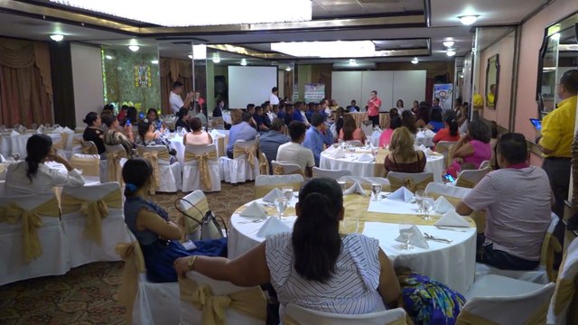 Jóvenes retornados se graduaron con especialidades
