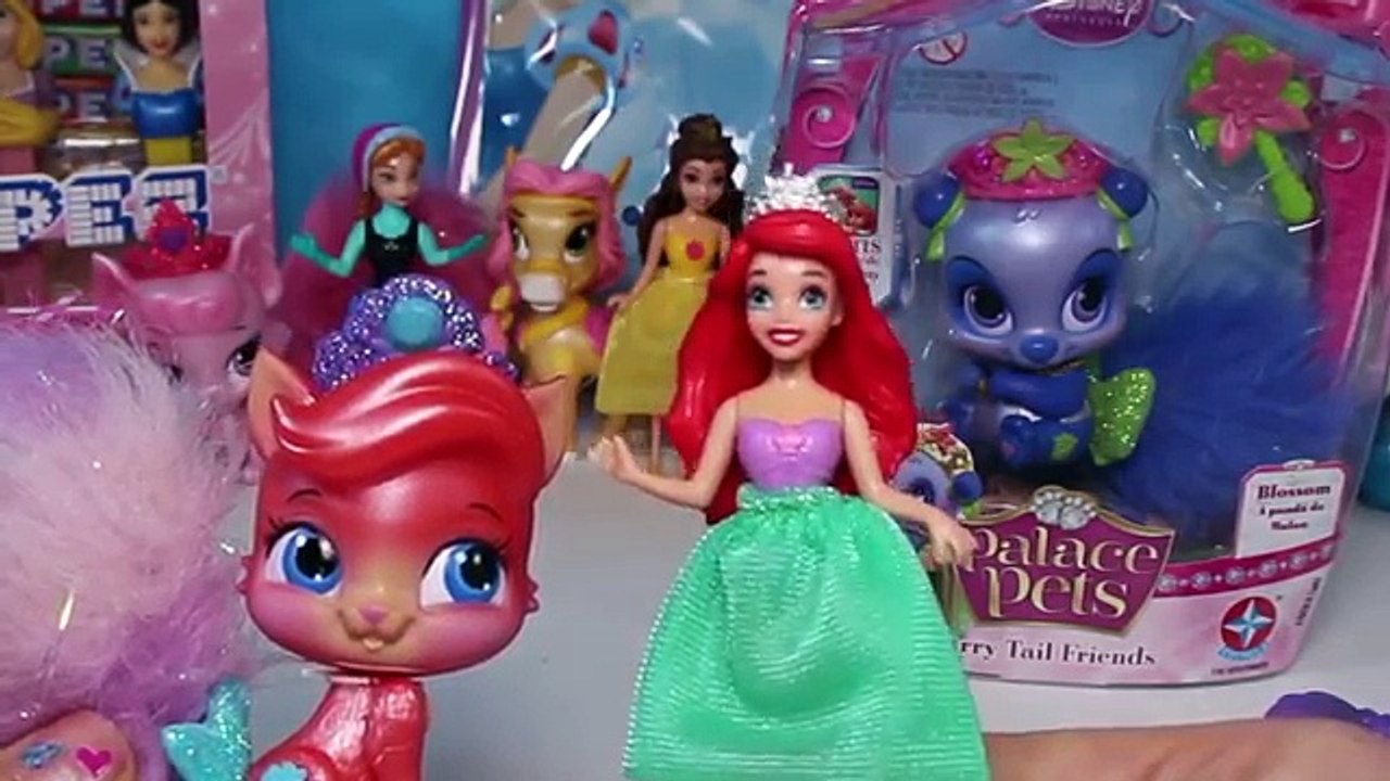 Belleza congelado Palacio mascotas cerdo calabaza Princesas disney huevo sorpresa peppa muñecos portugues