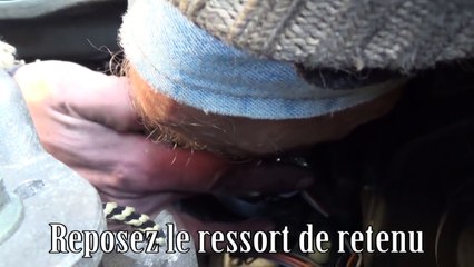 Changer toutes les ampoules des feux avant : feu de route, de position, de croisement, clignotant
