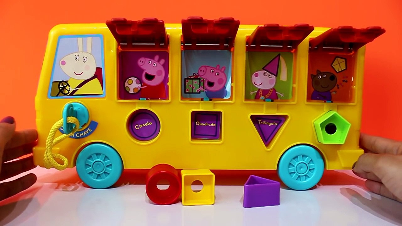 Patrulha Canina com Peppa Pig George no Ônibus de Atividades e muitas SURPRESAS!!