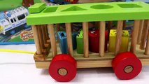 Apprentissage les couleurs et formes avec chien en bois jouet marteau des balles jouets pour enfants