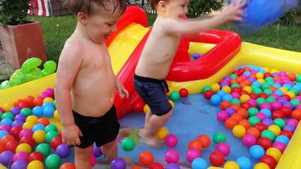 Playground wather Kids Pool Fun Balls - swimming pool with balls and slide