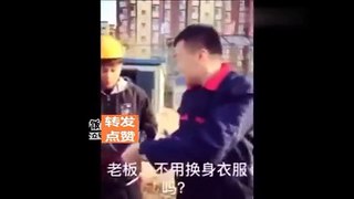 老总身家过亿，装穷参加同学聚会被羞辱！结果