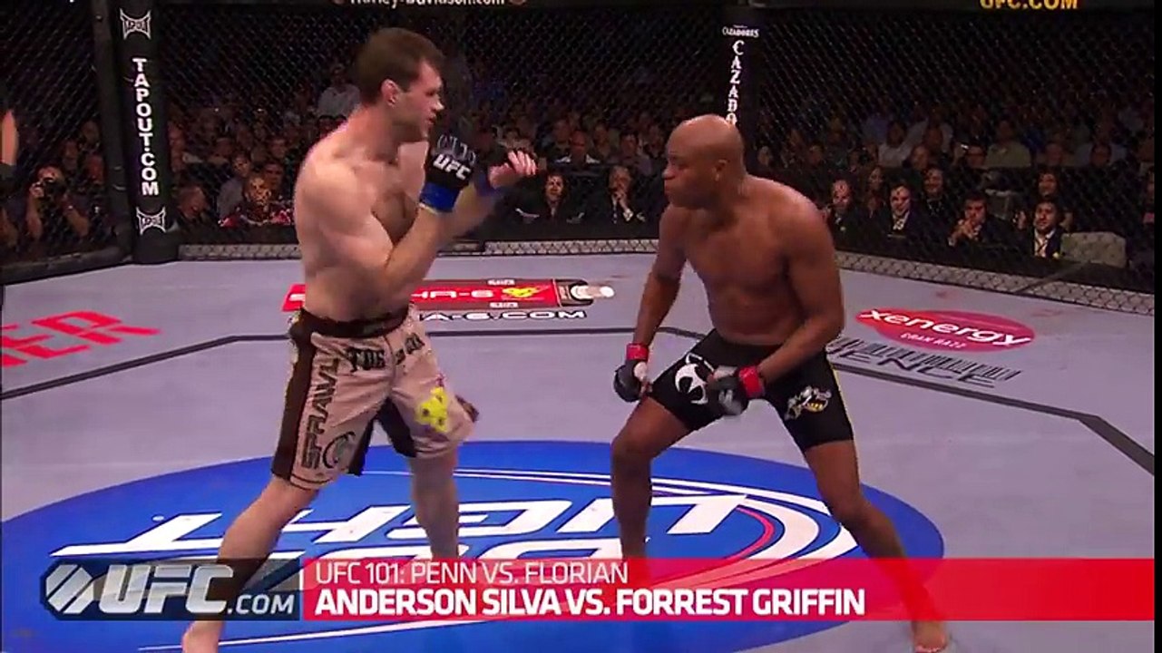 Anderson Silva dá show contra Forest Griffin no UFC 101
