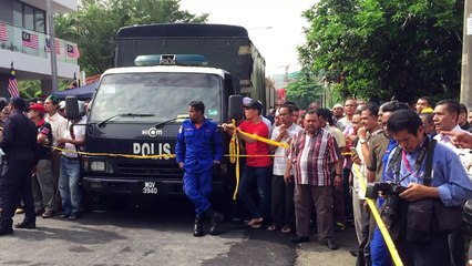 Incêndio em escola da Malásia deixa 23 mortos