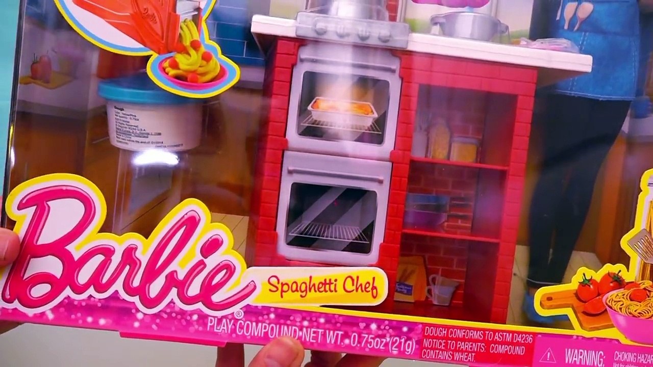 Juguetes de Play Doh con Barbie Spaghetti Chef - Barbie está en clases de cocina y tiene tarea