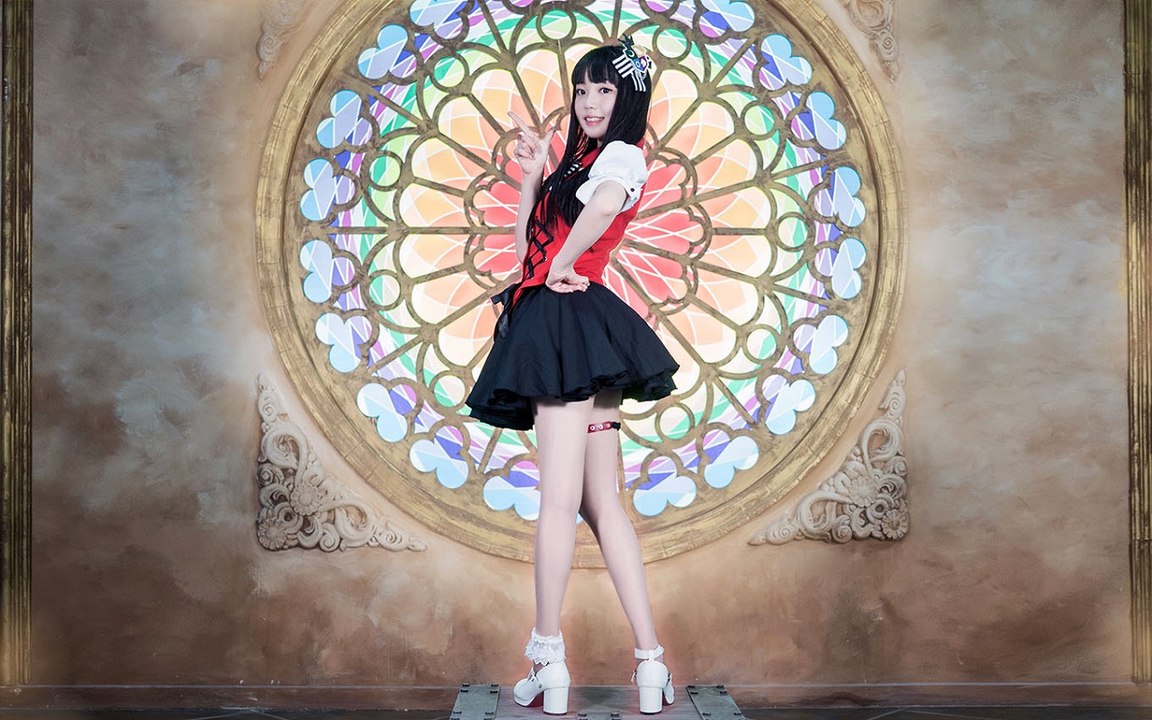 【欣小萌】Dance Cover Valentine Kiss バレンタイン キッス 踊ってみた