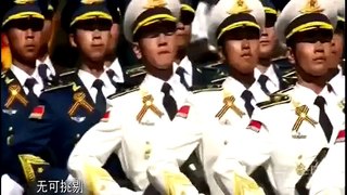 中國儀仗隊在莫斯科一出場，看台觀眾全體起立，真壯觀