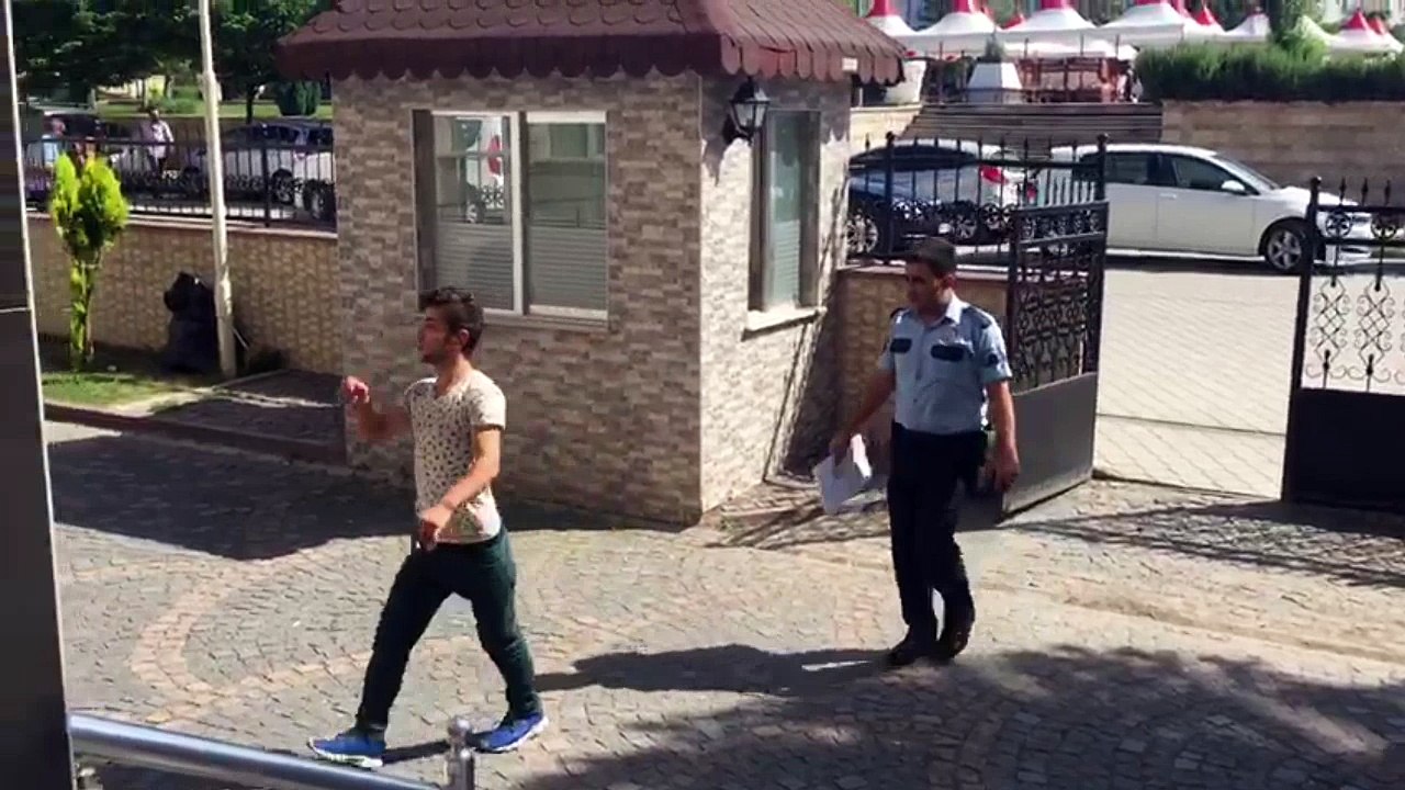 basın mensuplarını tehdit ettiler