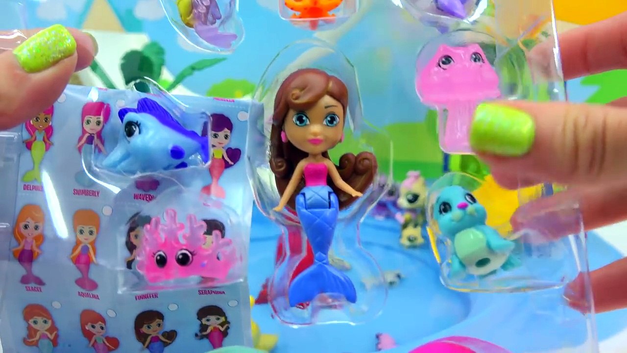Littlest Pet Shop Mom and Baby Pool Party + Splashlings 12 Pack with 2 Surprise Blind Bag Shells