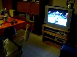Ewan boxe sur la Wii
