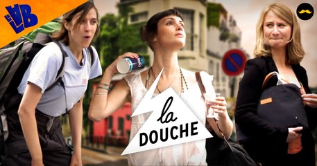 Opération Rentrée [caméra cachée] (La Douche)