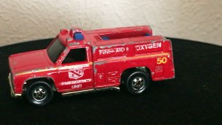 Vintage hot wheels 1974 emergency unit rescue truck fire truck oxygen truck