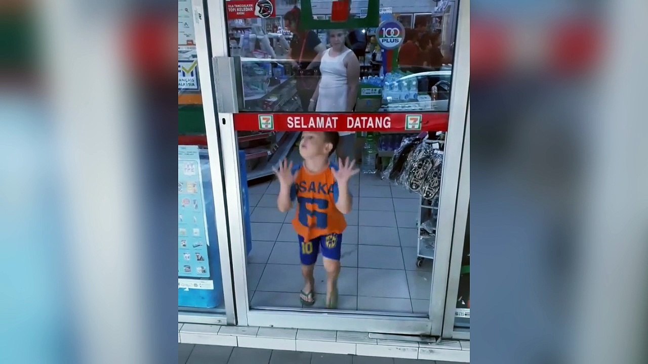 Il vaut mieux regarder devant soi lorsque l'on marche !