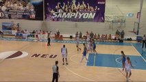 Uluslararası Dr. Suat Günsel Basketbol Turnuvası - Yakın Doğu Üniversitesi: 60 - Usk Prag: 58