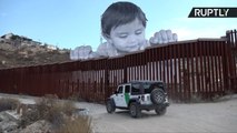 Bebê gigante aparece na fronteira do México com EUA