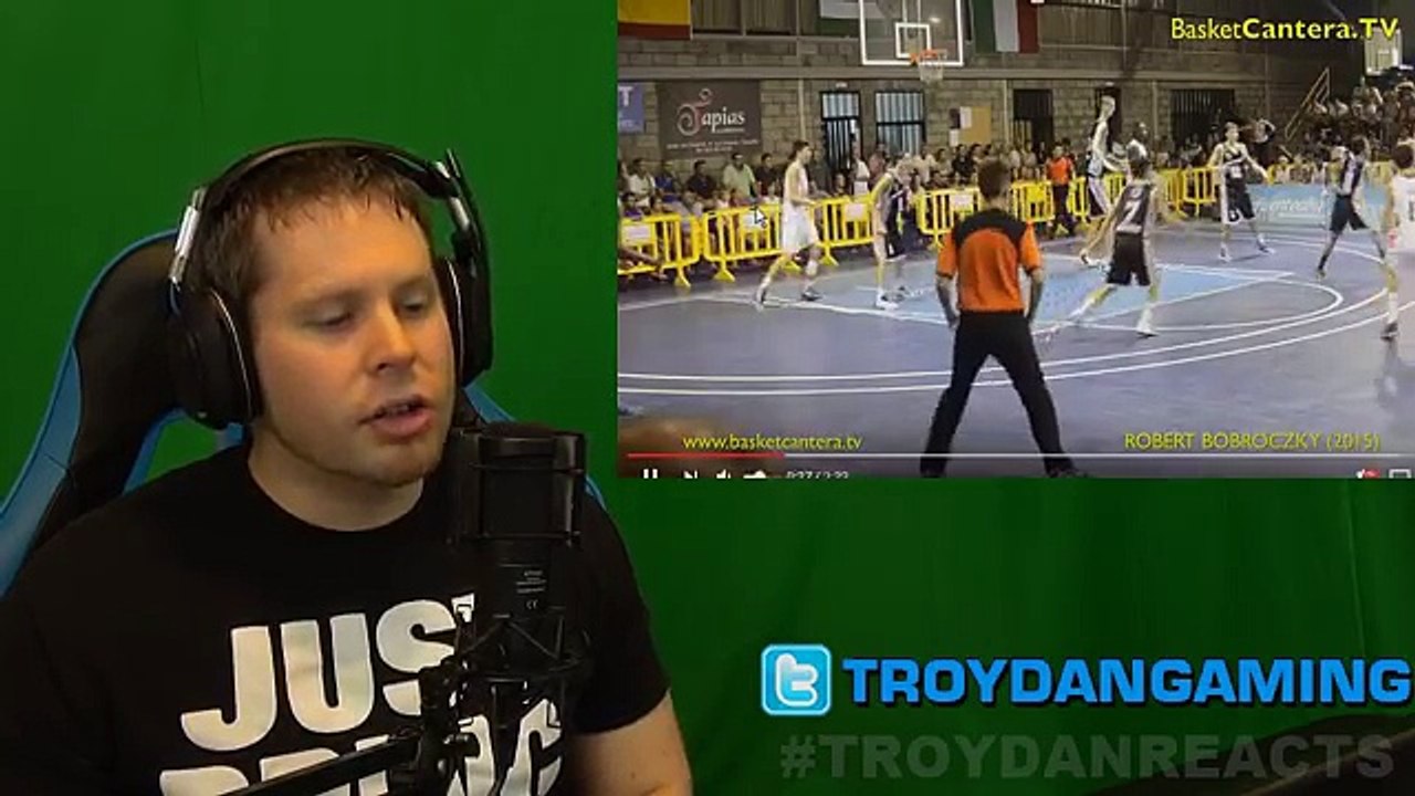 Reing to 76 180 POUND 15 YEAR OLD BASKETBALL PLAYER