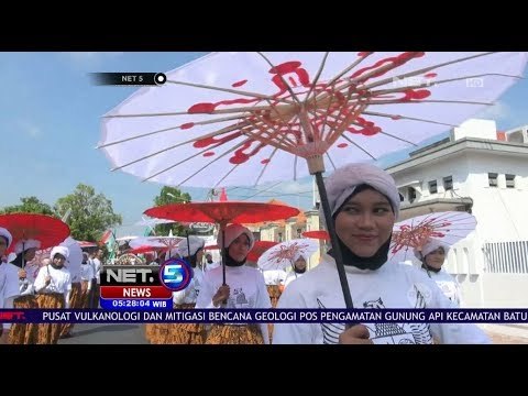 Payung Cantik Diarak Keliling Kota - Net 5