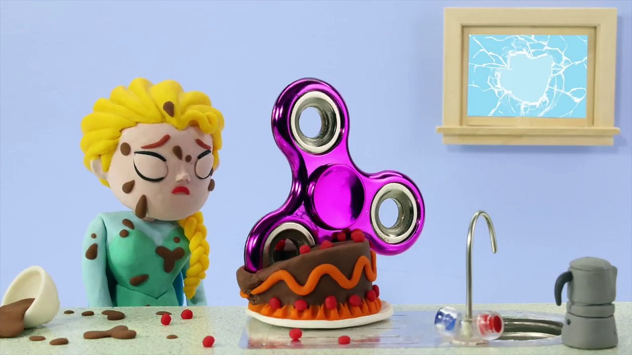 Batman Saves Catwoman Joker Frozen Elsa Superhero Babies Play Doh Cartoons Stop Motion Episodes