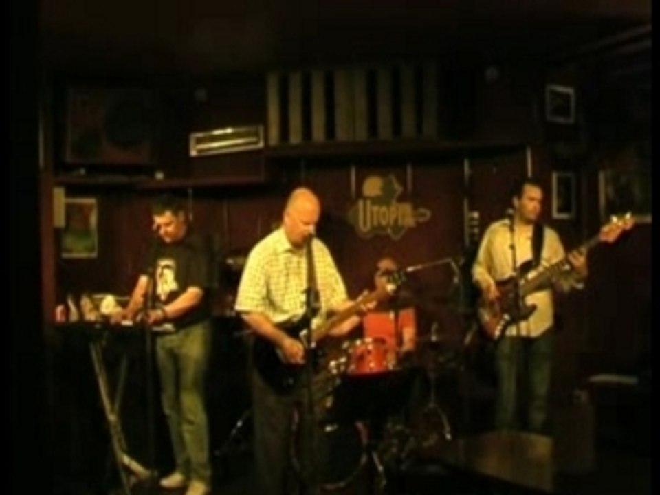 Dr Pickup Shake it up and go by BB King at Utopia Paris