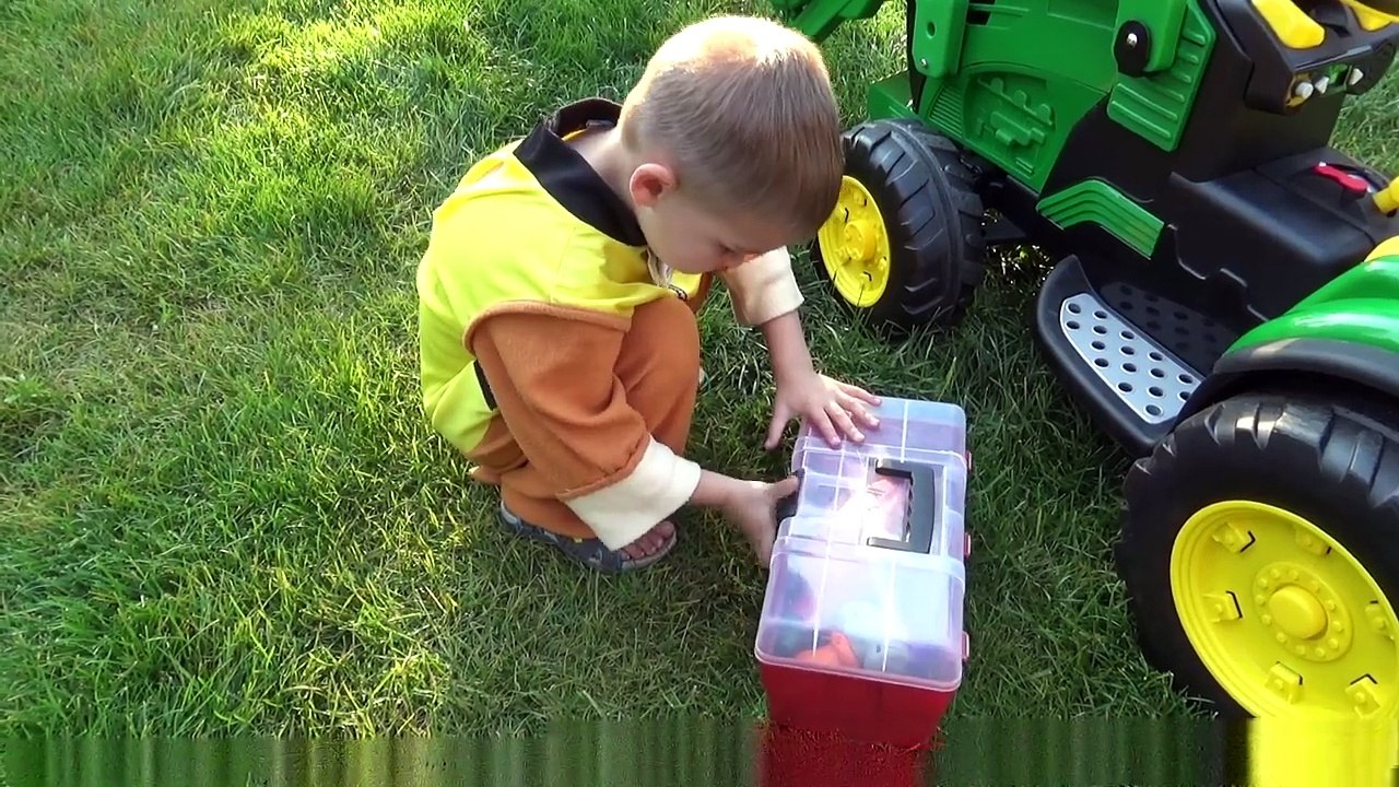 BAD BABY accident TOWING Stuck in the Mud Sand Ride on POWER WHEEL Cars and Tractor Щенячий Патруль