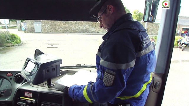 Sainte-Anne d'Auray | Cars scolaires danger | Vannes Télé