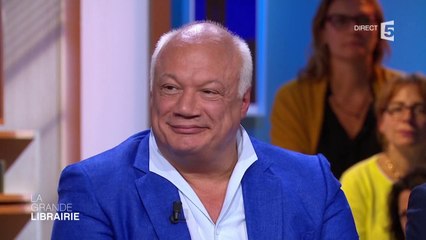 Eric-Emmanuel Schmitt vient présenter son recueil de nouvelles, « La vengeance du pardon »