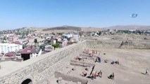Tarihi Erzurum Kalesi'nde Kazı Çalışmaları Sürüyor...çalışmalar Havadan Görüntülendi